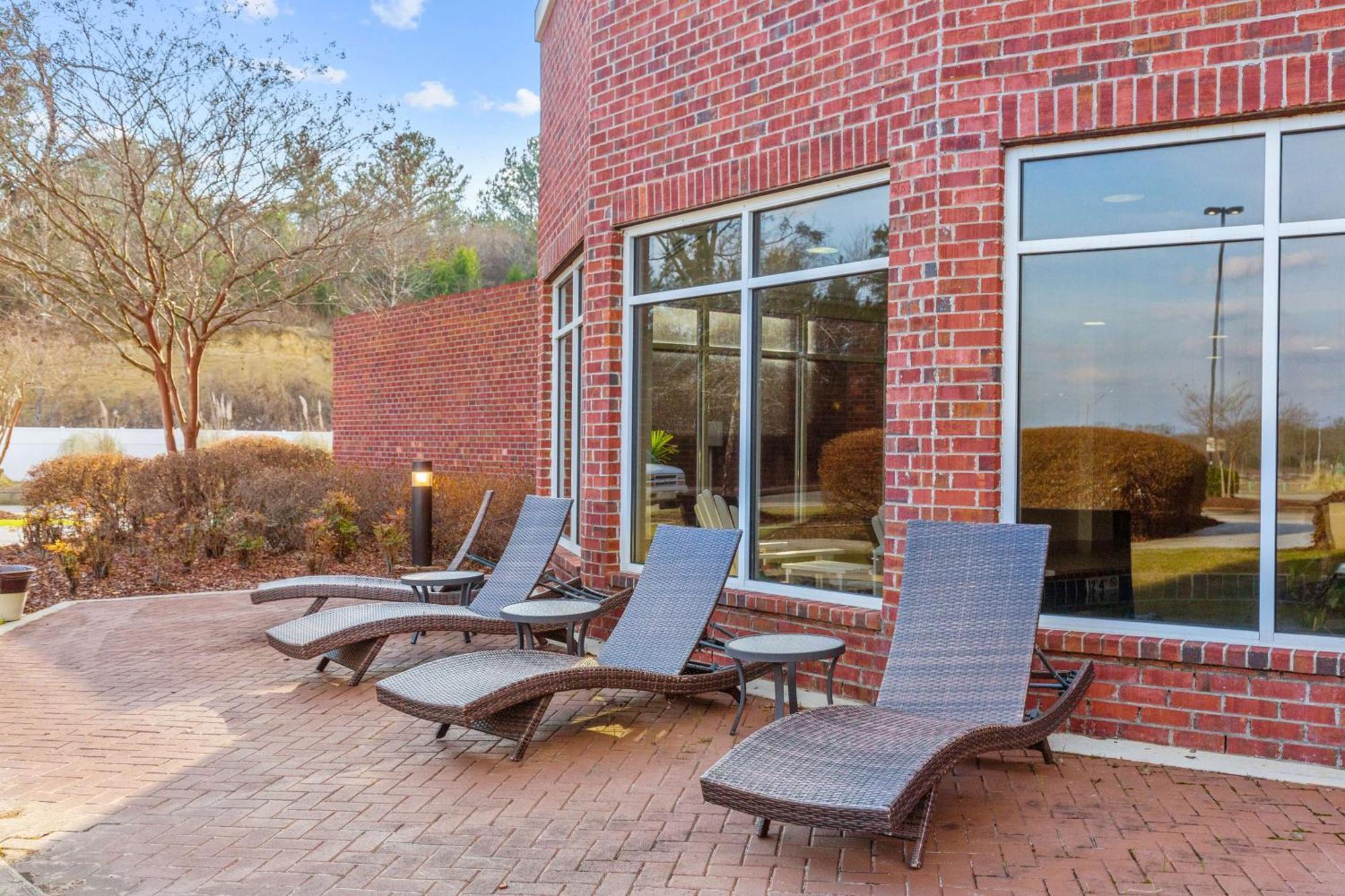 Hilton Garden Inn Starkville Exterior foto